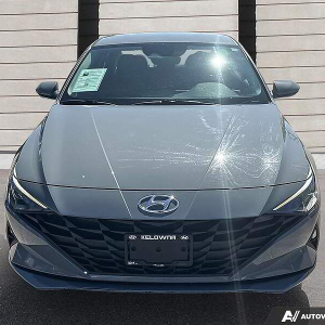 2023 Hyundai Elantra Preferred